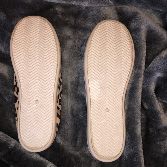 Cheetah brand new shoes - Picture 3 of 3